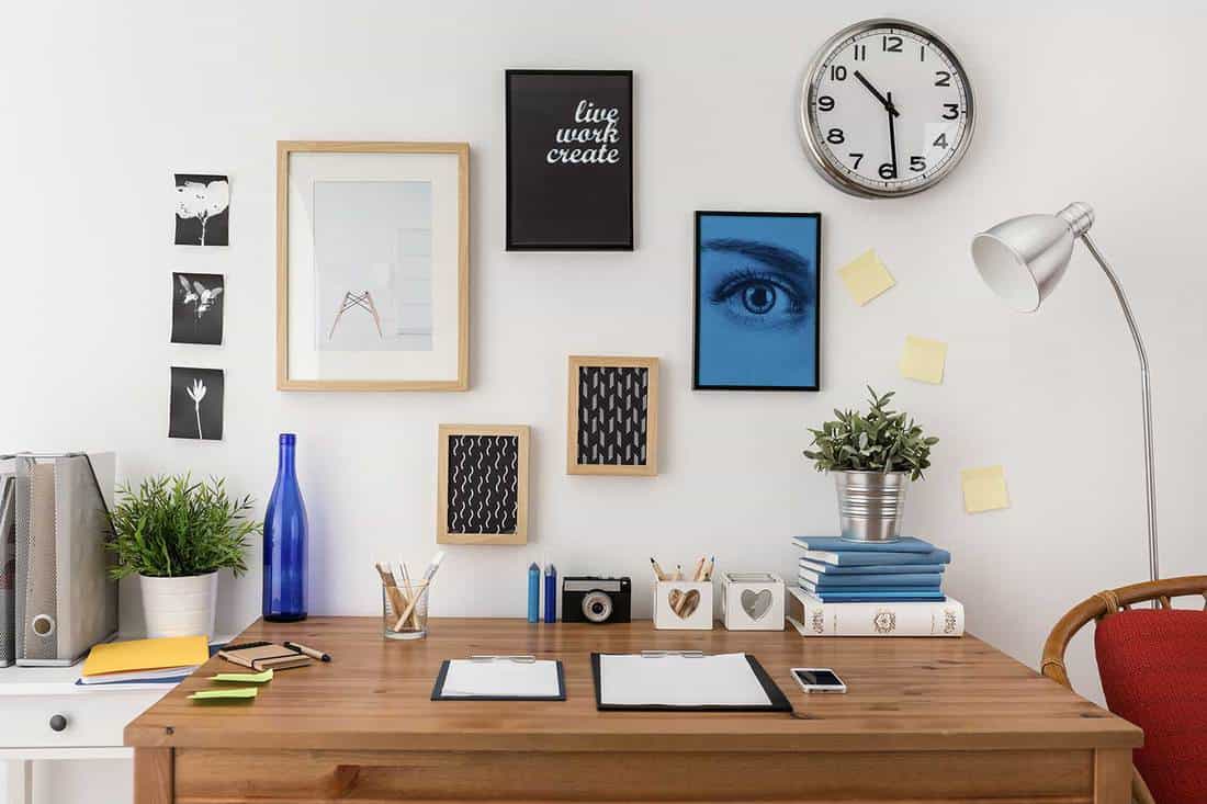 Bring the Clocks for Your Office Wall Decor