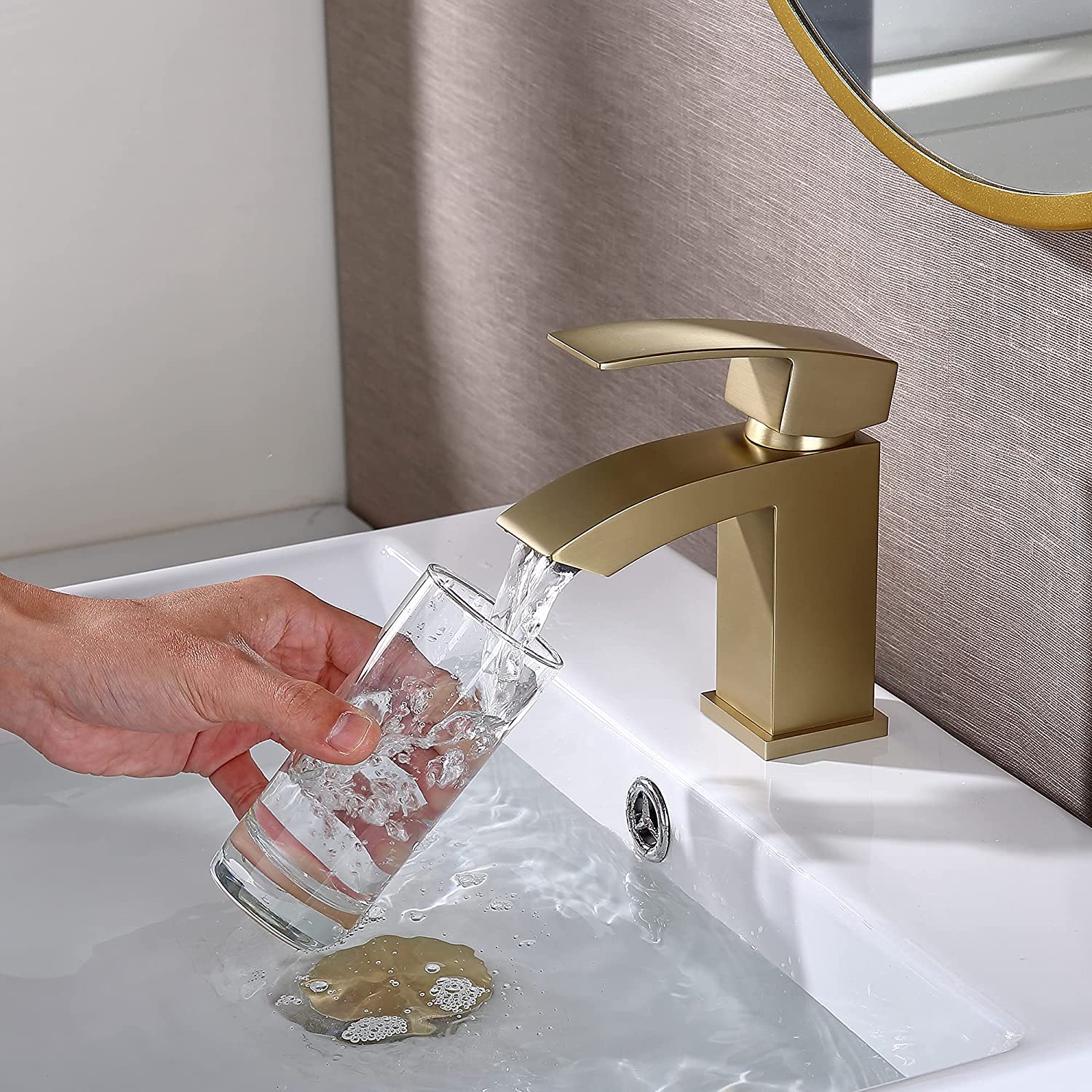 Single Handle Arc Single - Hole Faucet