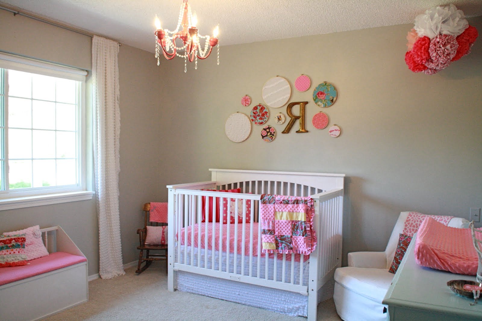 Baby Girl Nursery Decor Ideas for Small Rooms