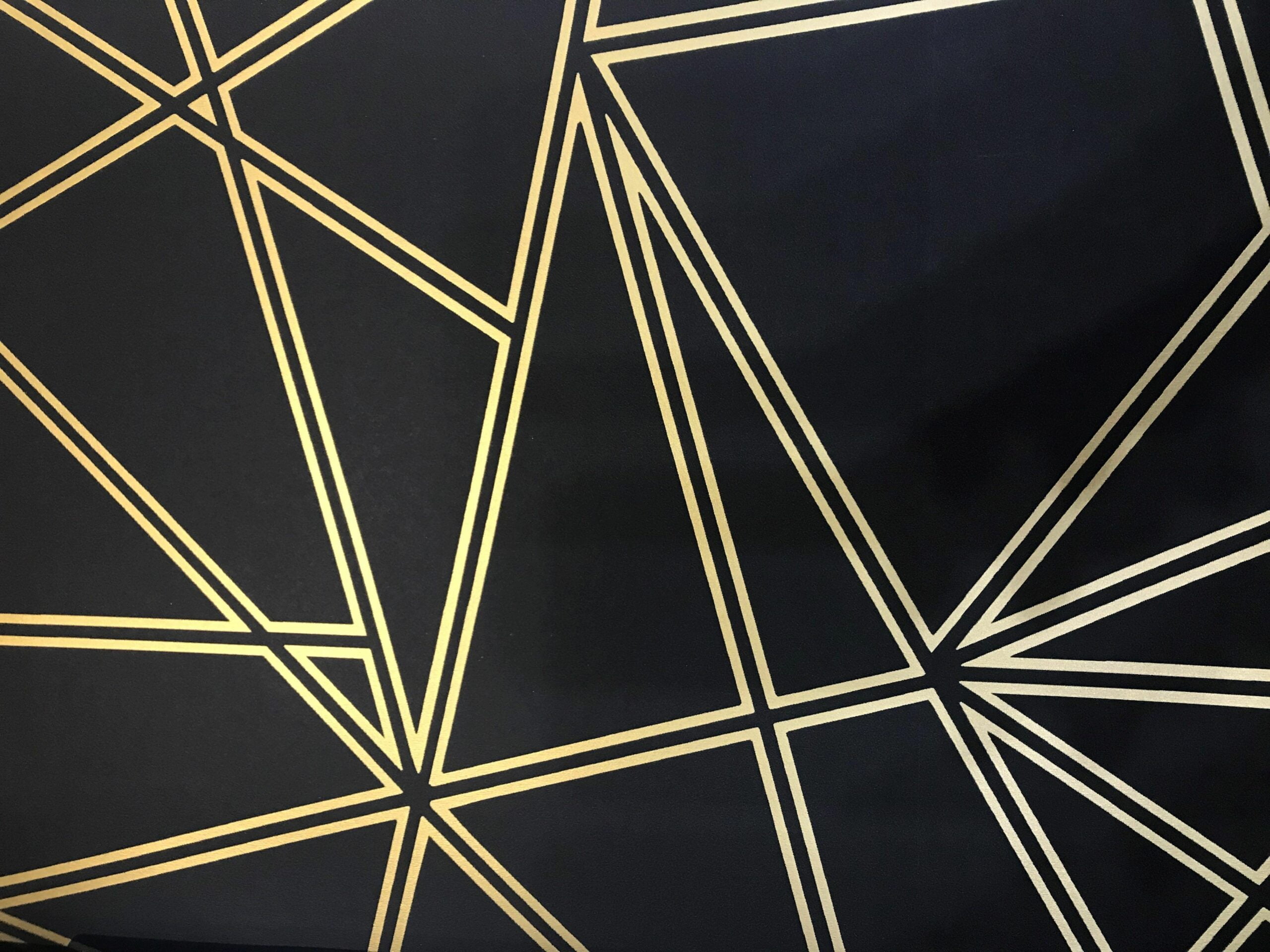 Black and Gold Geometric Stripe