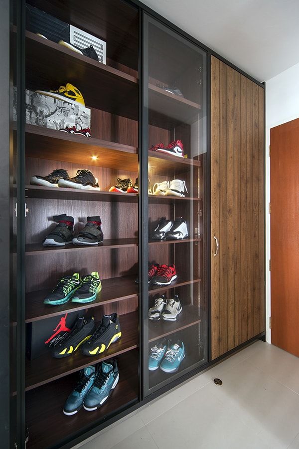 Display-Style Shoe Cabinet